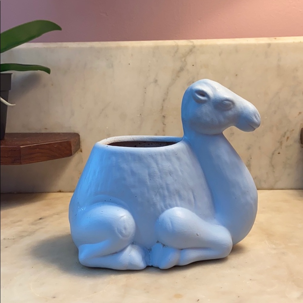 Vintage camel planter (small)
